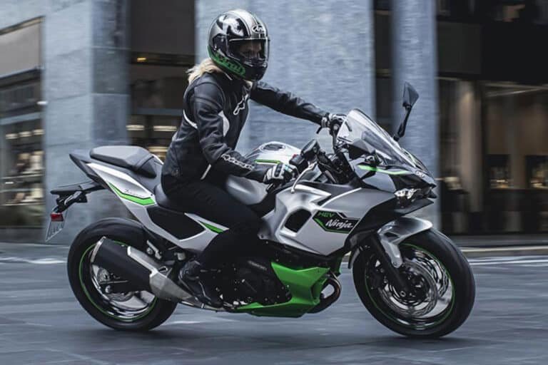 Kawasaki NINJA 7 2024